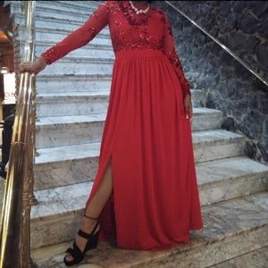 Red Sequin Dress w/backout, shear sleeves & split!